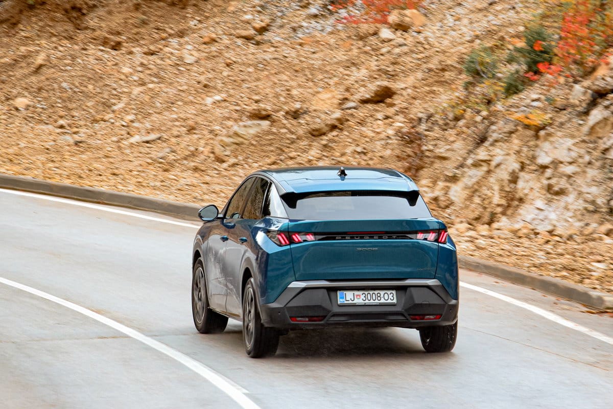 Test Peugeot 3008 Allure 1.2 hibrid